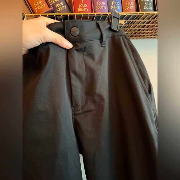 The North Face Standard Tapered Pants – Outdoor / Travel Pants - Picture 3 of 10